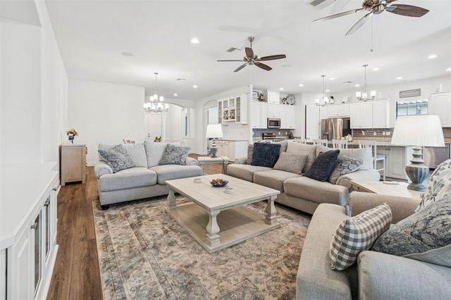 8723 SORANO VILLA DRIVE, Tampa, FL 33647