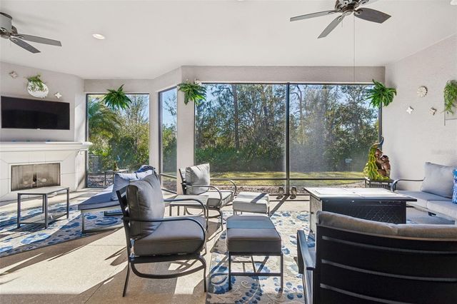 8723 SORANO VILLA DRIVE, Tampa, FL 33647