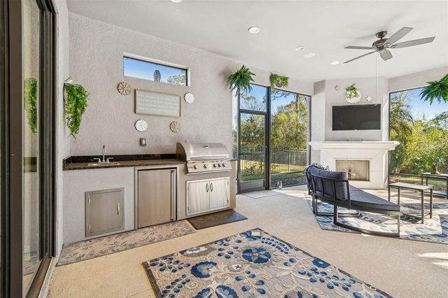 8723 SORANO VILLA DRIVE, Tampa, FL 33647