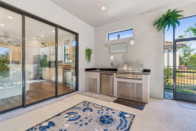 8723 SORANO VILLA DRIVE, Tampa, FL 33647