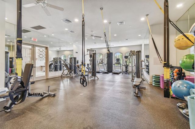 8723 SORANO VILLA DRIVE, Tampa, FL 33647