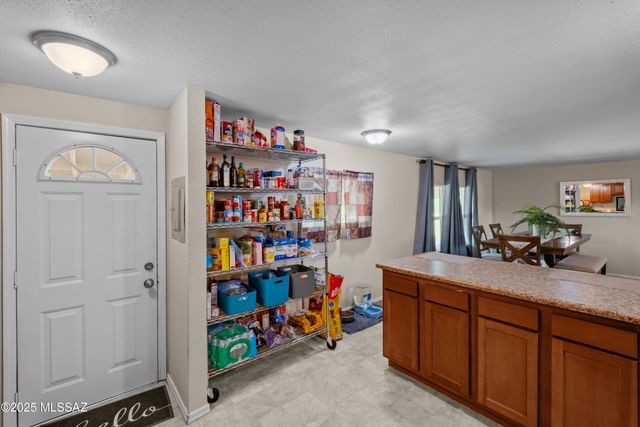 11265 S Annemarie Drive, Tucson, AZ 85736