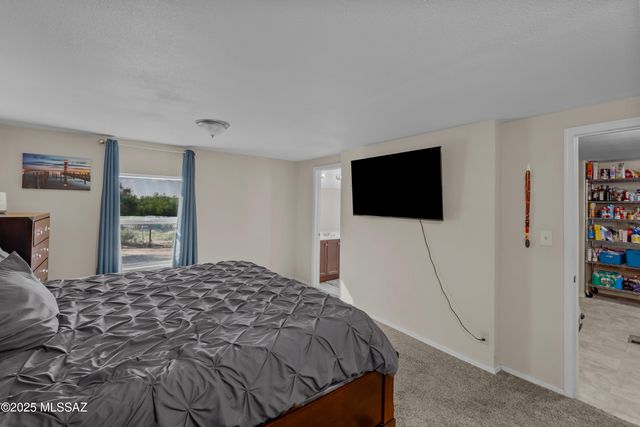 11265 S Annemarie Drive, Tucson, AZ 85736