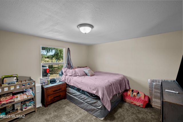 11265 S Annemarie Drive, Tucson, AZ 85736