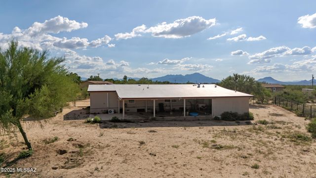 11265 S Annemarie Drive, Tucson, AZ 85736