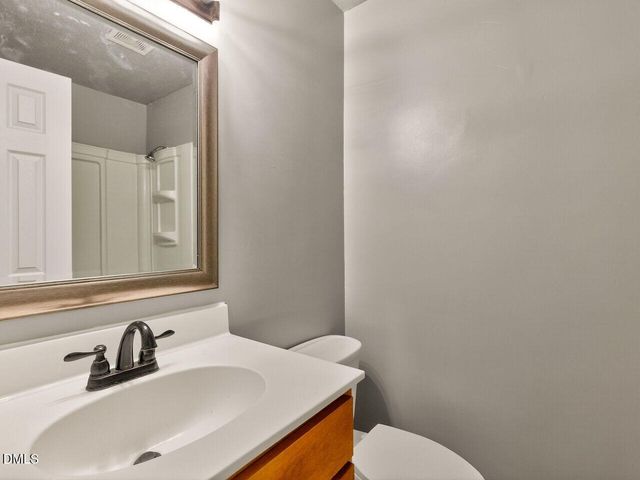 2811 Club Plaza Road, Raleigh, NC 27603