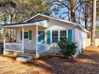 2811 Club Plaza Road, Raleigh, NC 27603