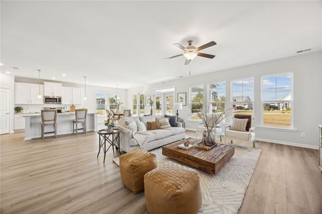 201 Tidal Marsh Way, St Marys, GA 31558