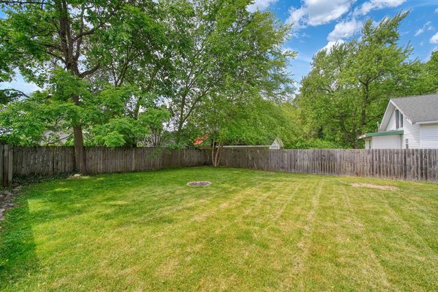 825 Gerald Avenue, Jackson, MI 49203