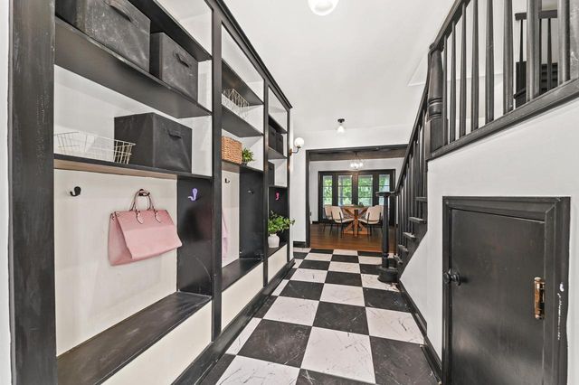 1345 Hickory Hill LANE, Brookfield, WI 53045