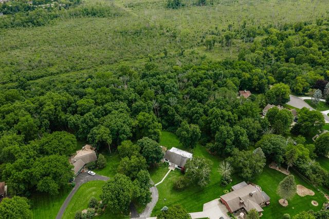 1345 Hickory Hill LANE, Brookfield, WI 53045