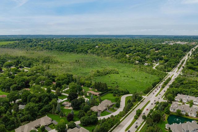 1345 Hickory Hill LANE, Brookfield, WI 53045