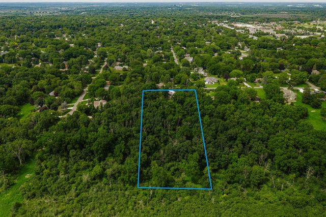 1345 Hickory Hill LANE, Brookfield, WI 53045