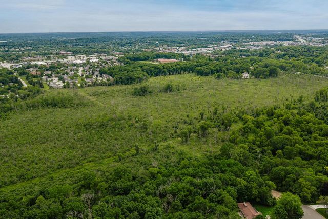 1345 Hickory Hill LANE, Brookfield, WI 53045