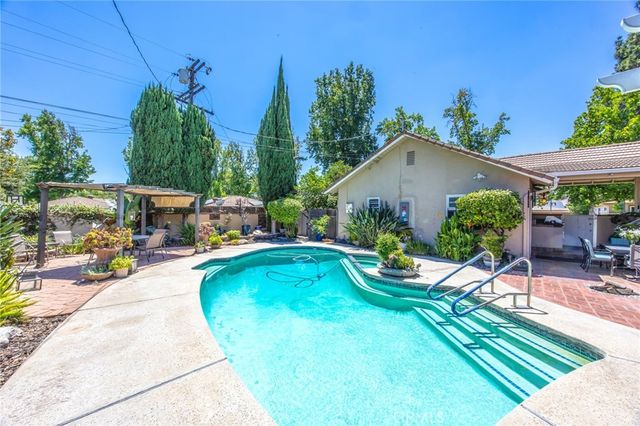 306 E 5th, Ontario, CA 91764