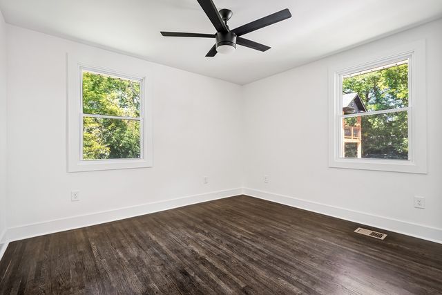 1402 Montgomery Ave B, Nashville, TN 37207