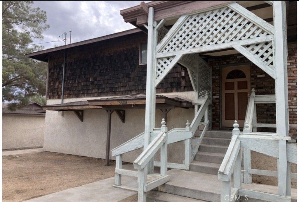 9519 Maple Avenue, Hesperia, CA 92345