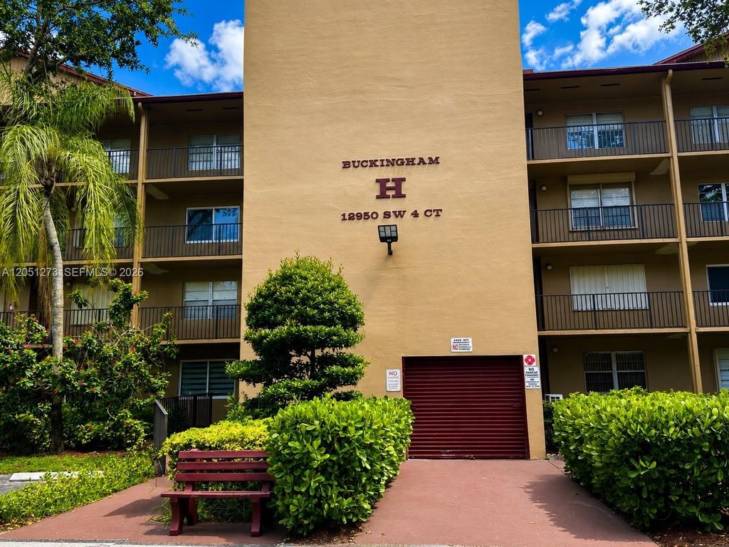 12950 SW 4th Ct 209H, Pembroke Pines, FL 33027