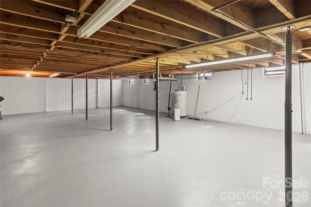 612 E Main Street, Boonville, NC 27011