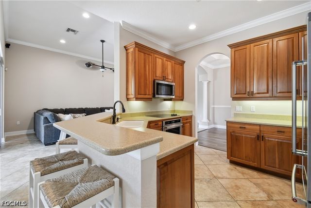 5742 Calmar Breeze LN, Fort Myers, FL 33908