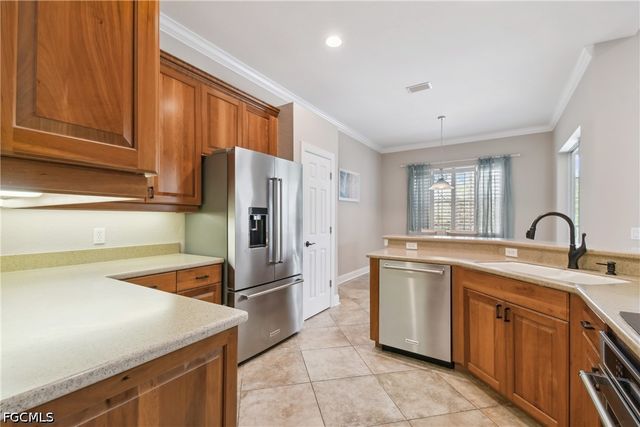 5742 Calmar Breeze LN, Fort Myers, FL 33908