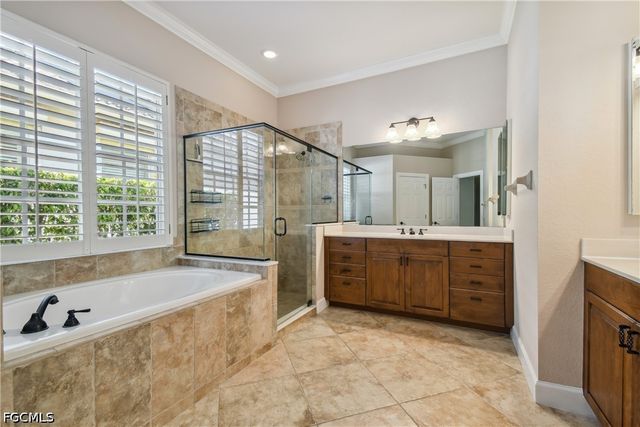 5742 Calmar Breeze LN, Fort Myers, FL 33908