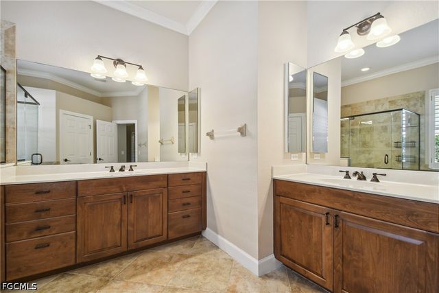 5742 Calmar Breeze LN, Fort Myers, FL 33908