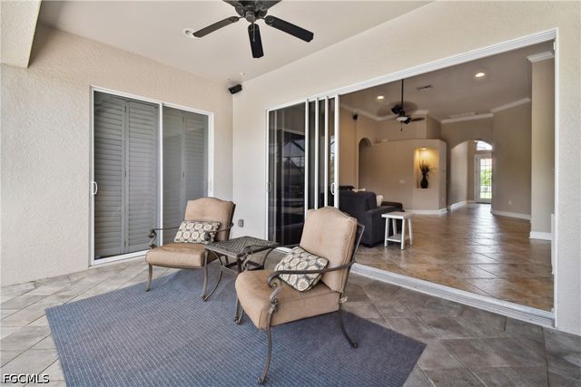 5742 Calmar Breeze LN, Fort Myers, FL 33908