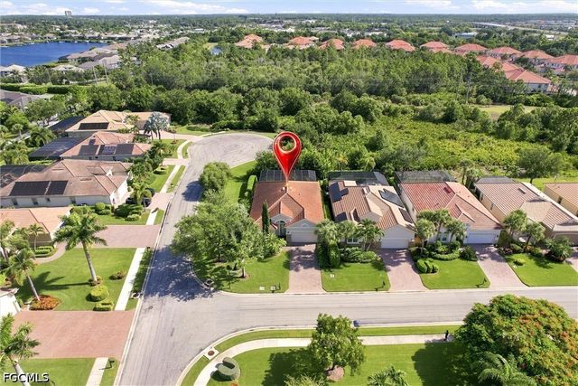 5742 Calmar Breeze LN, Fort Myers, FL 33908