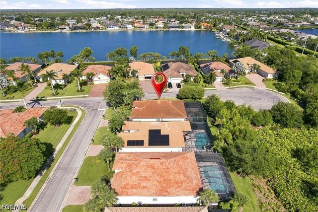 5742 Calmar Breeze LN, Fort Myers, FL 33908