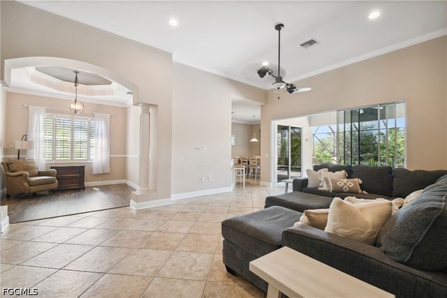 5742 Calmar Breeze LN, Fort Myers, FL 33908