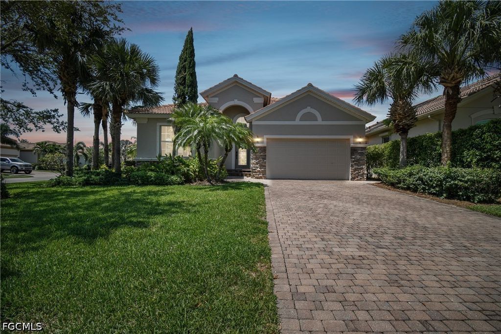 5742 Calmar Breeze LN, Fort Myers, FL 33908