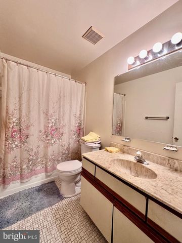 33 BRUCESTER BRIDGE CT, Baltimore, MD 21228
