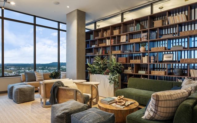 1212 Demonbreun St Apt 1206, Nashville, TN 37203