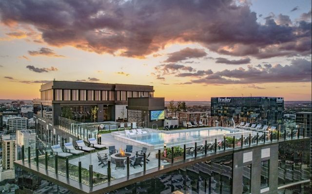 1212 Demonbreun St Apt 1206, Nashville, TN 37203