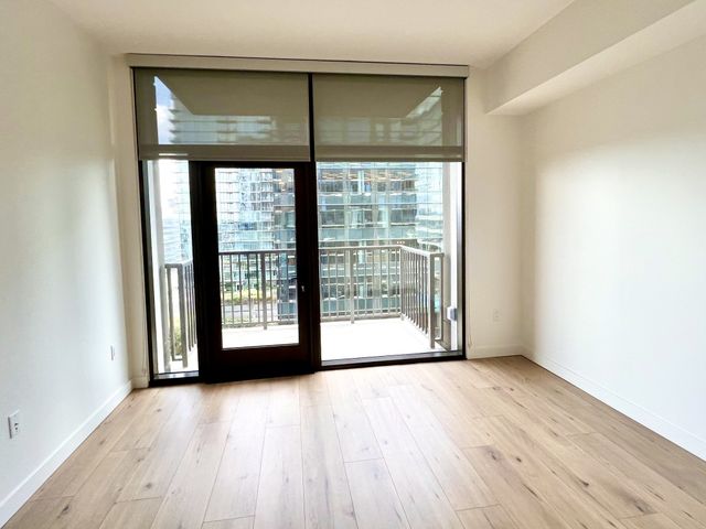 1212 Demonbreun St Apt 1206, Nashville, TN 37203