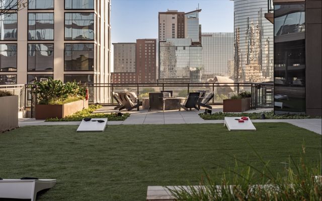 1212 Demonbreun St Apt 1206, Nashville, TN 37203