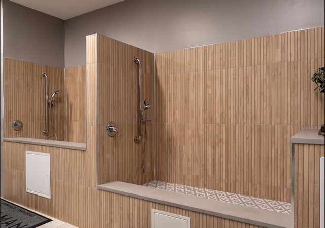 1212 Demonbreun St Apt 1206, Nashville, TN 37203