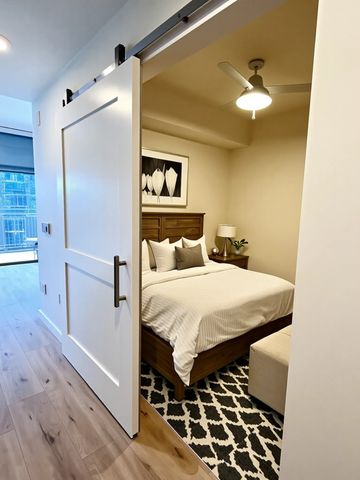 1212 Demonbreun St Apt 1206, Nashville, TN 37203