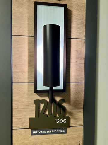 1212 Demonbreun St Apt 1206, Nashville, TN 37203