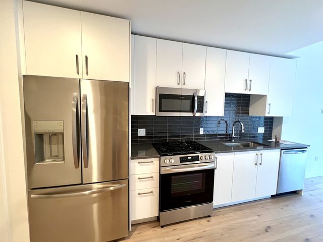 1212 Demonbreun St Apt 1206, Nashville, TN 37203