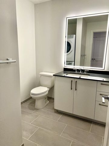 1212 Demonbreun St Apt 1206, Nashville, TN 37203