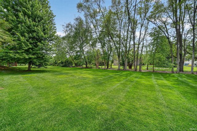 14296 Parkridge Drive, Granger, IN 46530