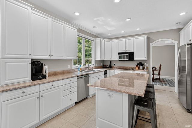 14296 Parkridge Drive, Granger, IN 46530