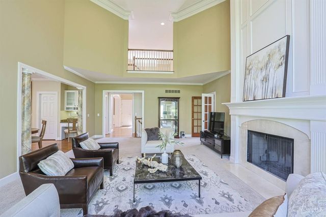 4725 Miami Road, Indian Hill, OH 45243