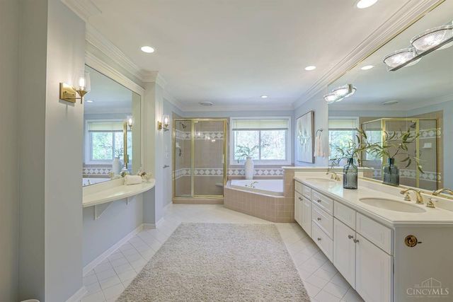 4725 Miami Road, Indian Hill, OH 45243