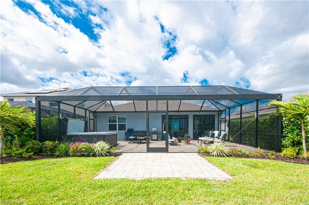 Image 13 of property listing at 847 Stonewater Lake TER W, Cape Coral, FL 33993