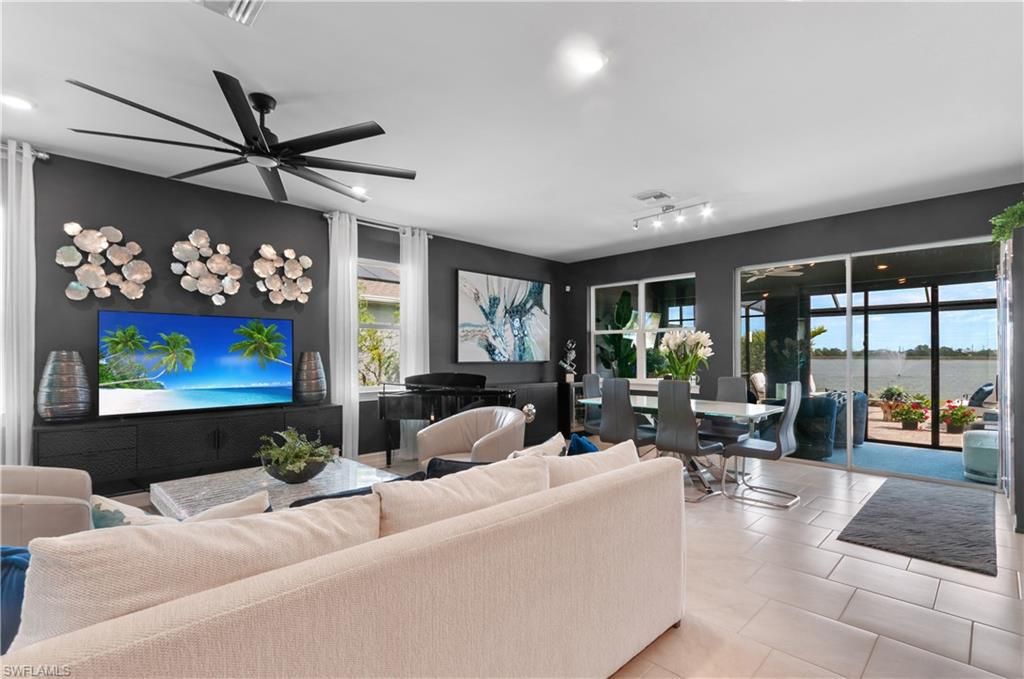 Image 31 of property listing at 847 Stonewater Lake TER W, Cape Coral, FL 33993