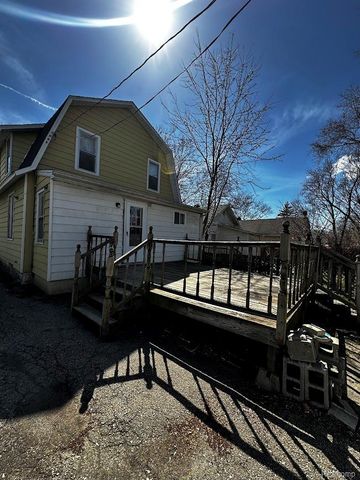 920 Huron Street, Flint, MI 48507