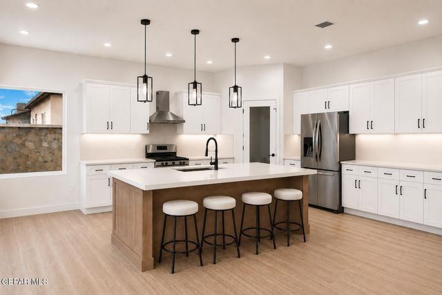 410 JOYA BONITA Road, Clint, TX 79836